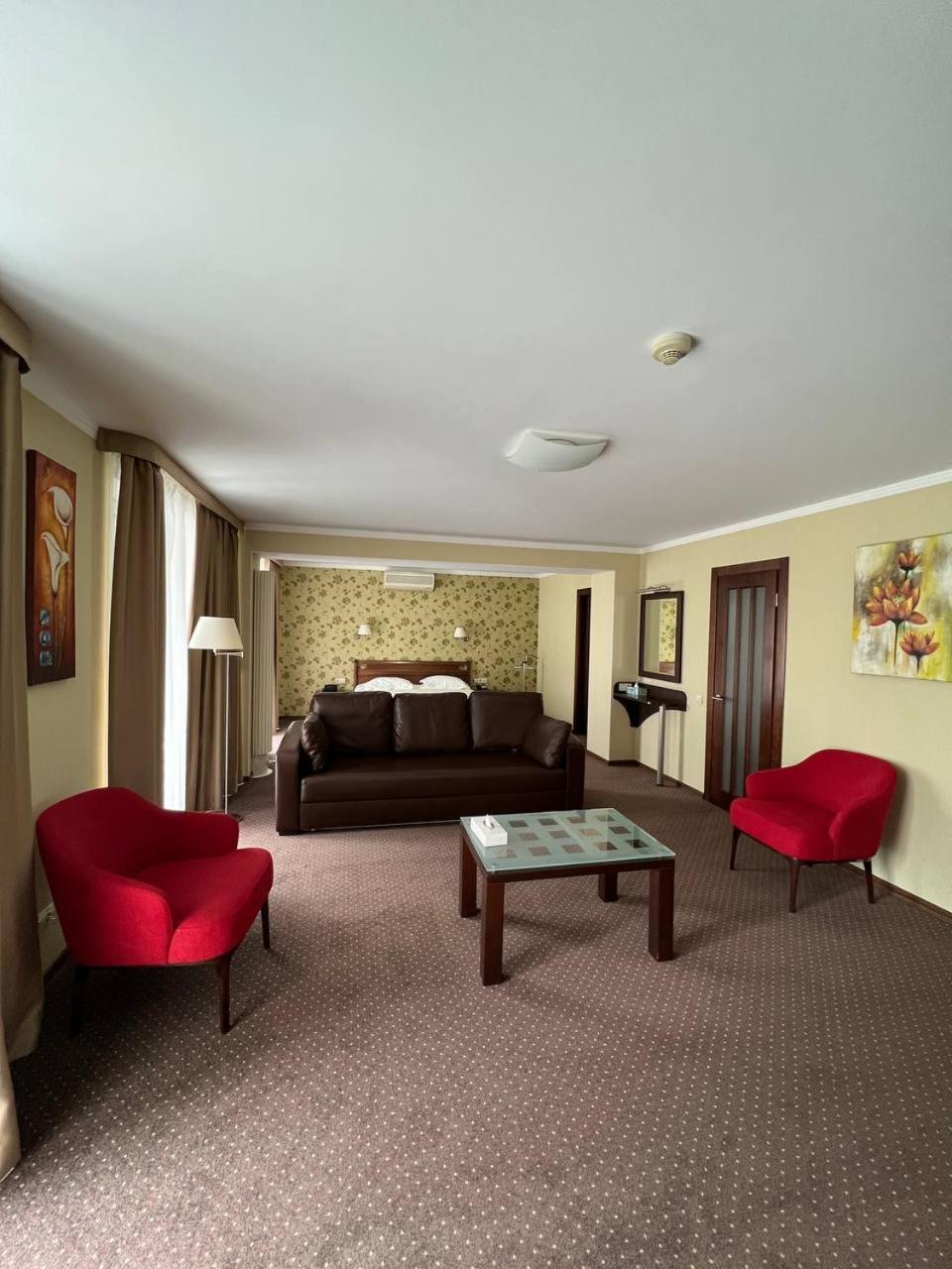 Grand-Marine Hotel & Spa Burlach'ya Balka Bagian luar foto
